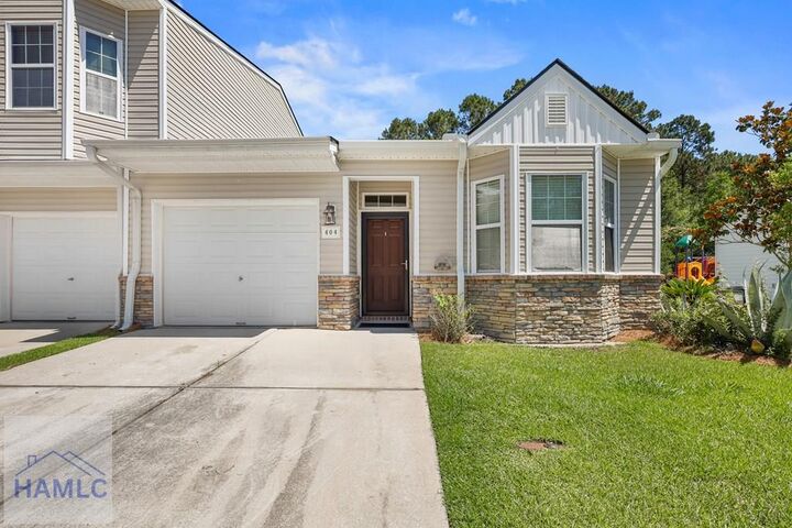 Property Photo:  404 Governor Treutlen Circle  GA 31322 