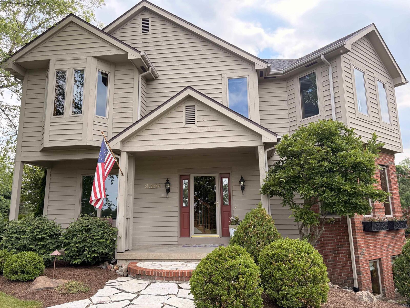 Property Photo: 9304 Muldoon Road IN 46819-9400
