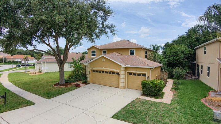 Property Photo: 5836 Candytuft Place FL 34639