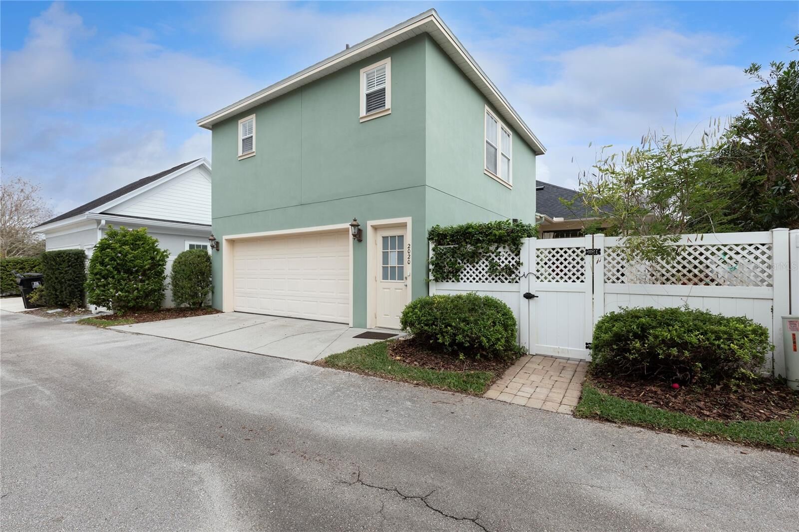 Property Photo: 2020 Shaw Lane FL 32814