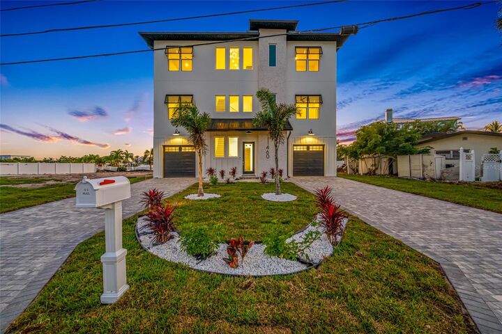 Property Photo:  11460 7th Street E  FL 33706 