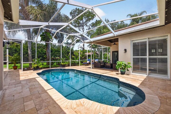Property Photo:  17804 Ridgeway Court  FL 33647 