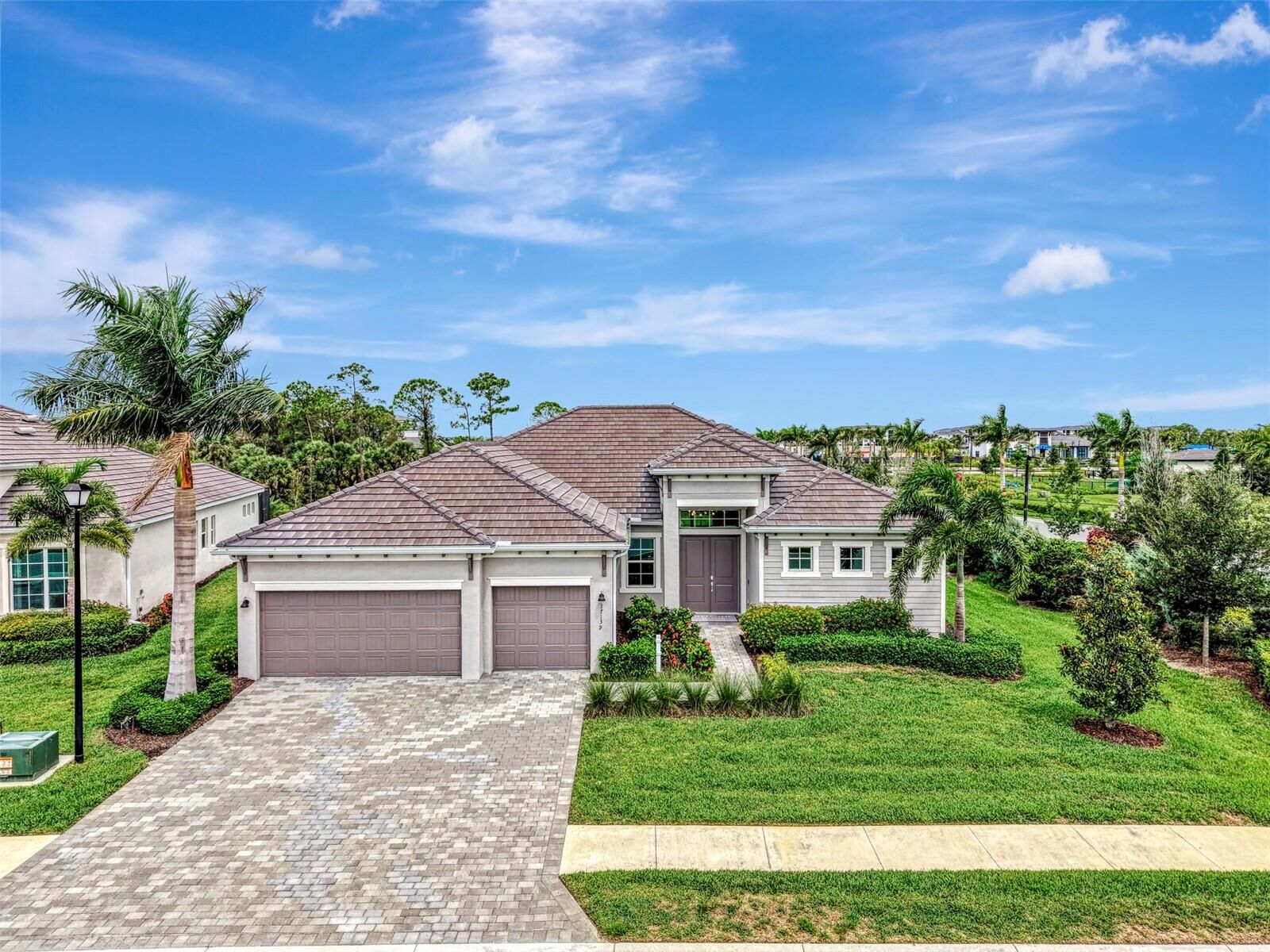 Property Photo:  17139 Jadestone Court  FL 34293 