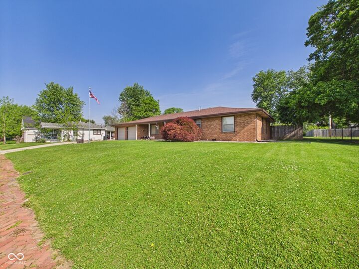 Property Photo:  708 W Monroe Street  IN 46001 
