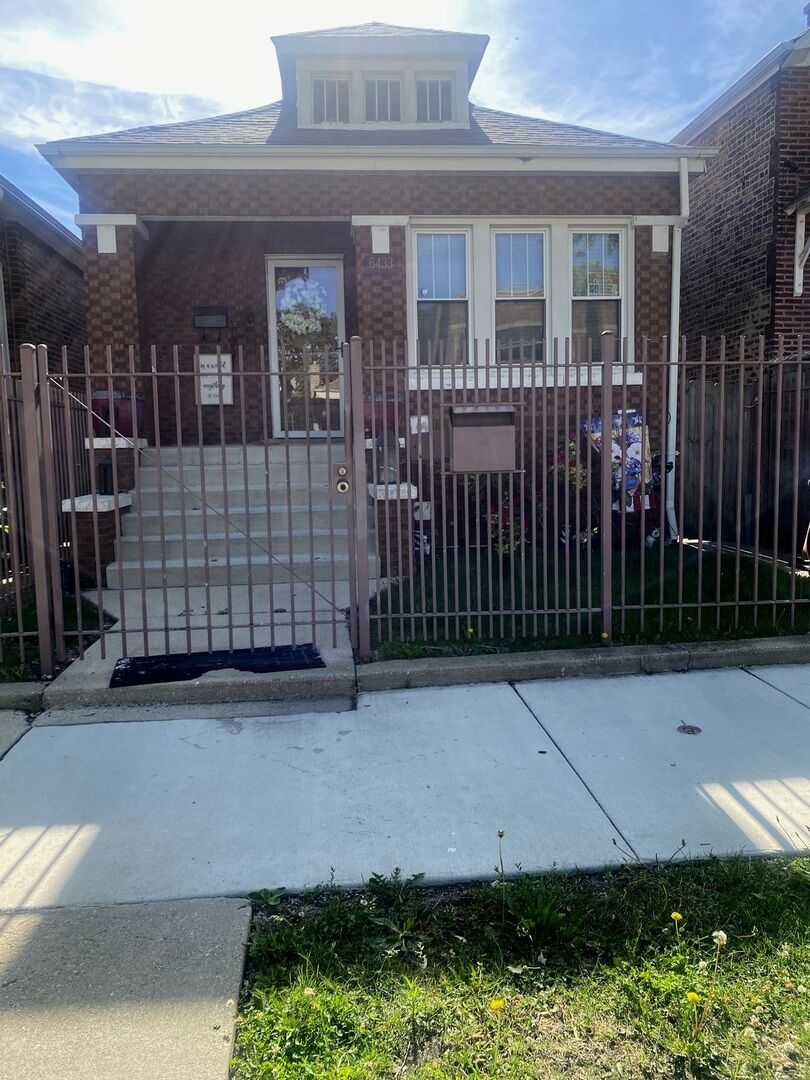 Property Photo:  6433 S Talman Avenue  IL 60629 