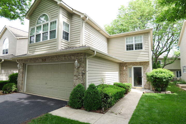 Property Photo:  99 Townsend Circle  IL 60565 