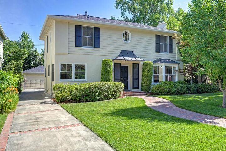 Property Photo:  1217 Robertson Way  CA 95818 