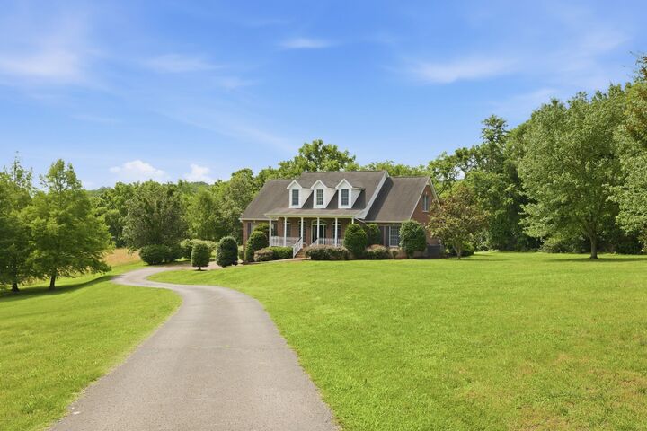 Property Photo: 4325 Long Ln TN 37064