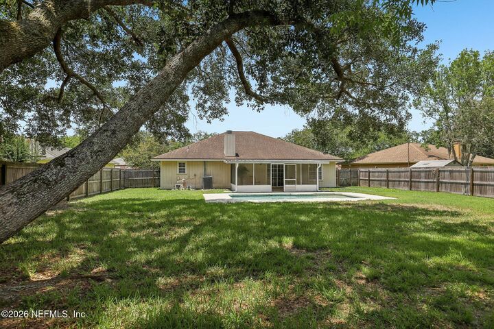 Property Photo:  7180 Ridgeglen Court  FL 32216 