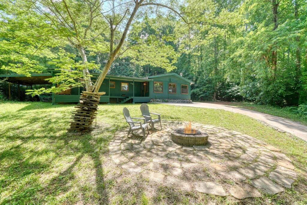 Property Photo:  521 Sunnyside Road  GA 30546 