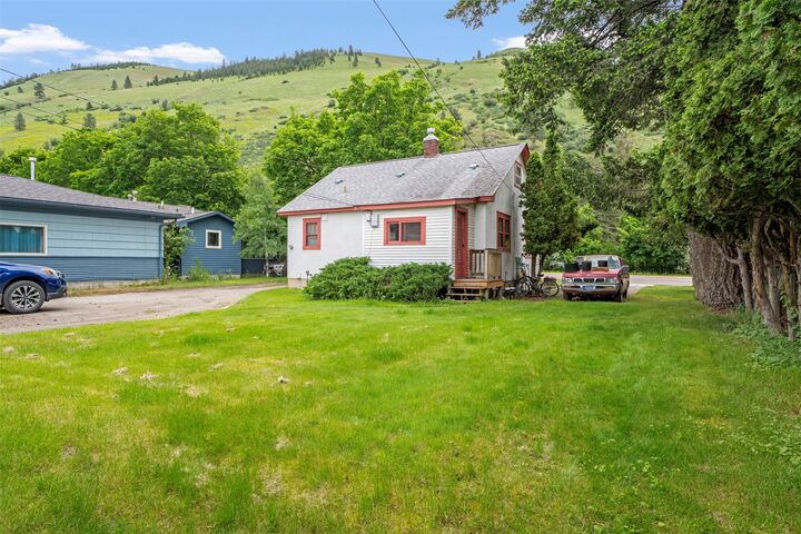 Property Photo:  1403 Van Buren Street  MT 59802 