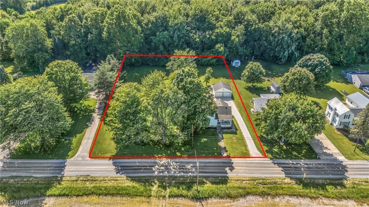 Property Photo:  9598 Quarry Road  OH 44001 