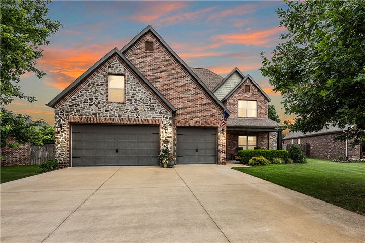 Property Photo:  4201 Willowbend Drive  AR 72758 