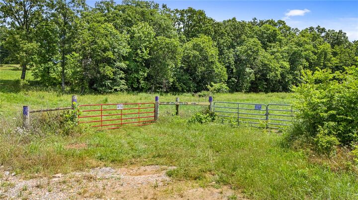 Property Photo:  17681 Peterson Road  AR 72734 