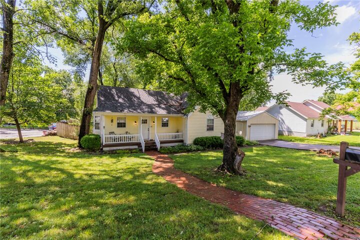Property Photo:  304 Phillips Street  AR 72616 