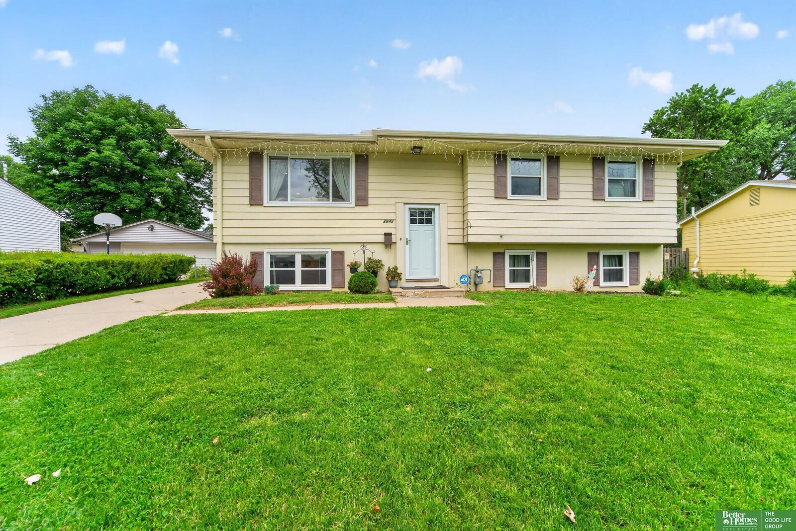 Property Photo:  2842 S 117th Street  NE 68144 