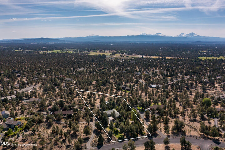 Property Photo:  64507 McGrath Road  OR 97701 
