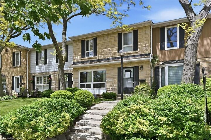 Property Photo:  5475 Lakeshore Road 107  ON L7L 1E1 