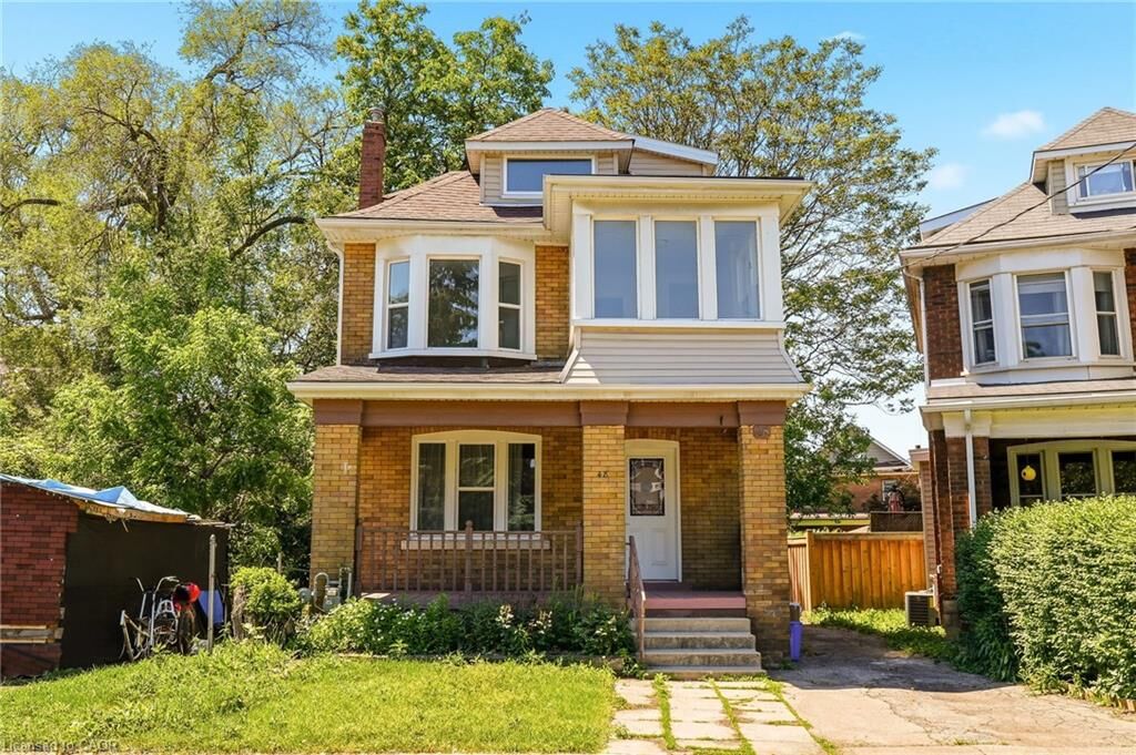 Property Photo:  48 Glendale Avenue S  ON L8M 3E8 