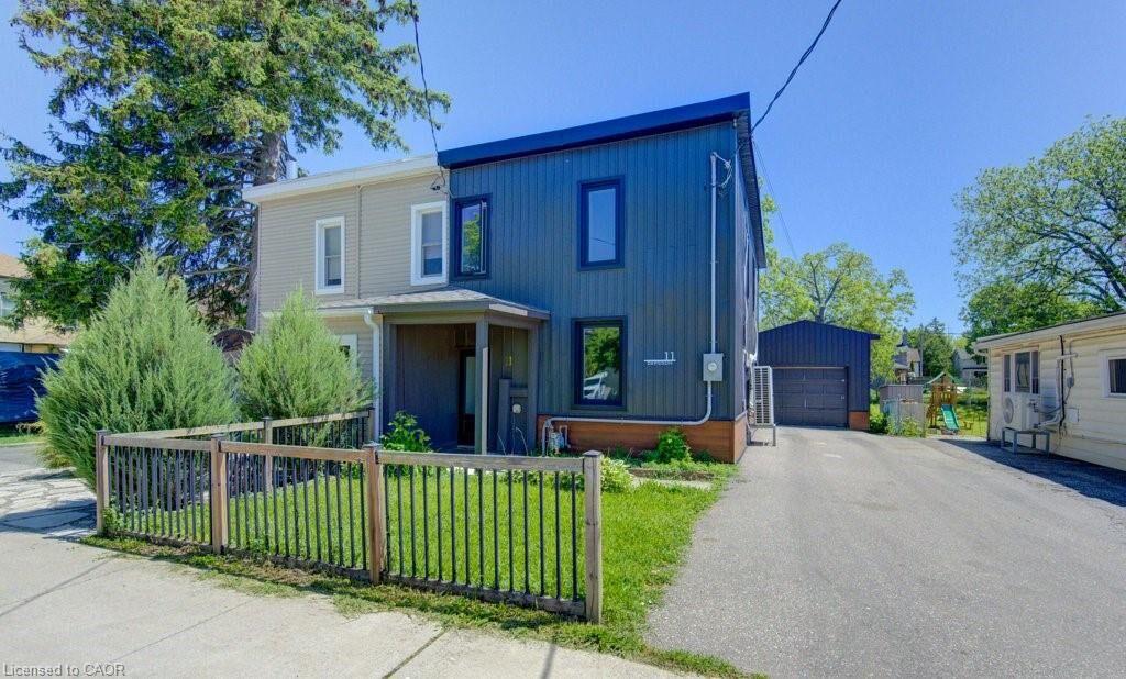Property Photo:  11 Davidson Street  ON N1S 2T8 