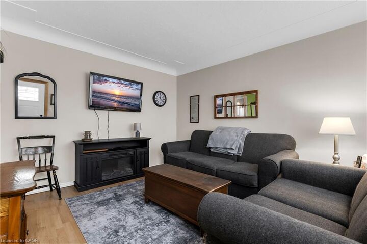 Property Photo:  95 Dana Drive  ON L9L 3H9 
