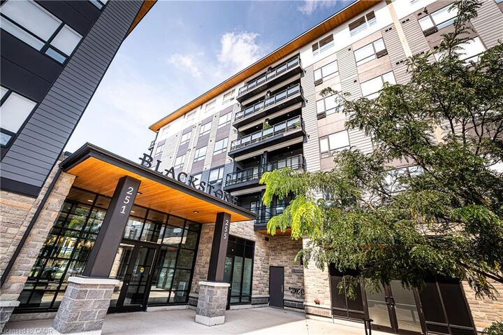 Property Photo:  255 Northfield Drive 512  ON N2K 0G5 