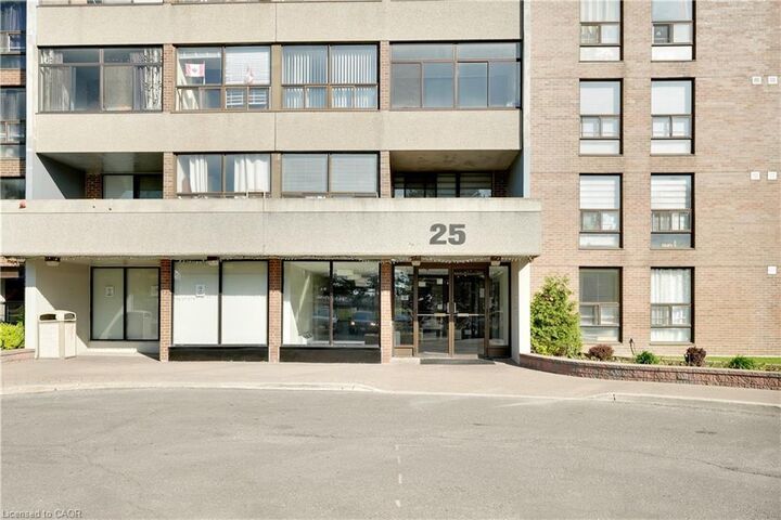 Property Photo:  25 Kensington Road 1612  ON L6T 3W8 