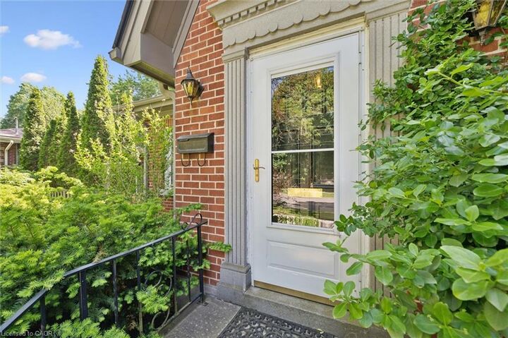 Property Photo:  3 McCrae Boulevard  ON N1G 2B9 