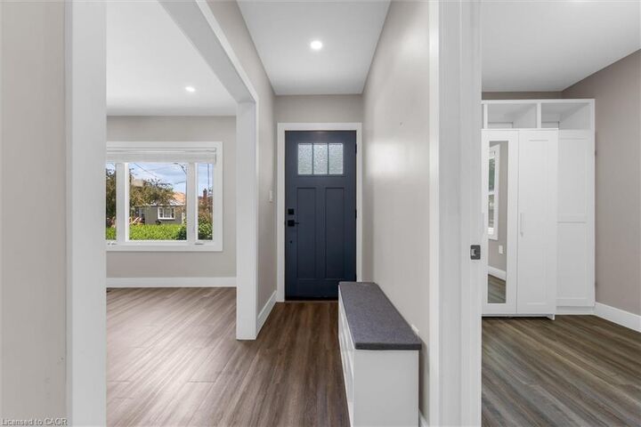 Property Photo:  19 Lyons Avenue  ON L3B 1L8 