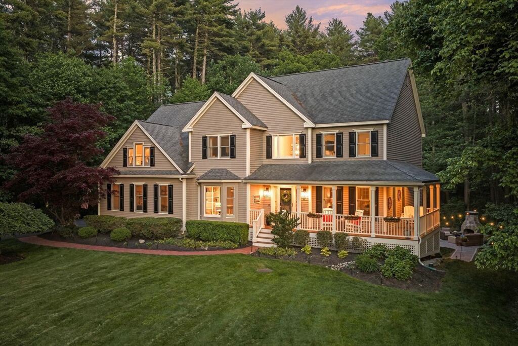 Property Photo: 14 Anne Teresa Way MA 01886