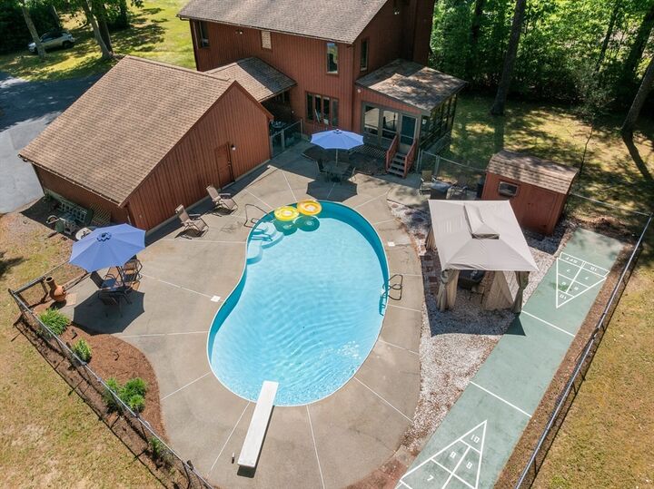 Property Photo:  47 Walnut Plain Rd  MA 02770 