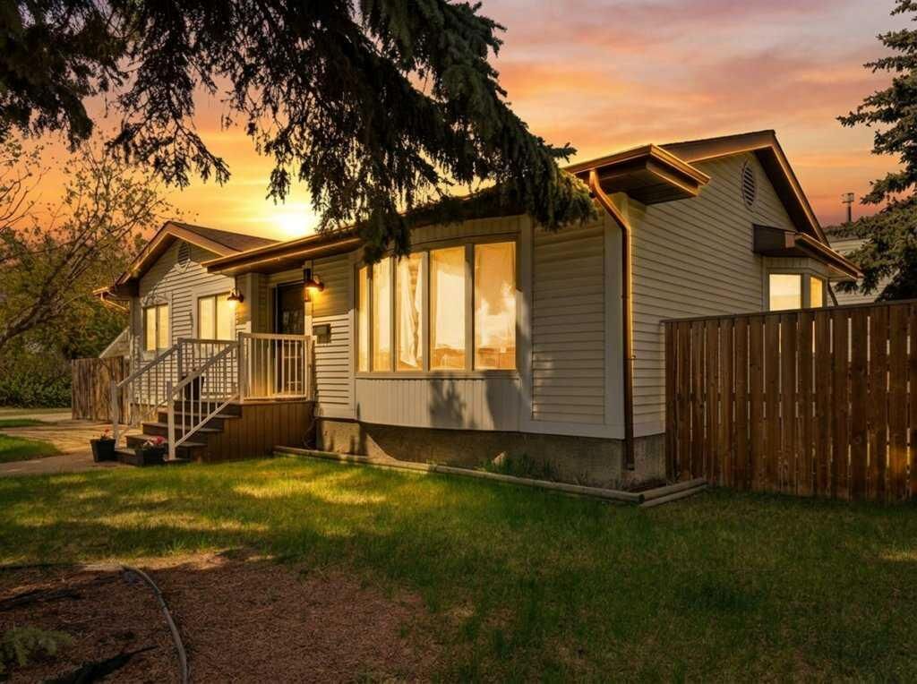 Property Photo:  124 Martin Close  AB T4R 1R8 