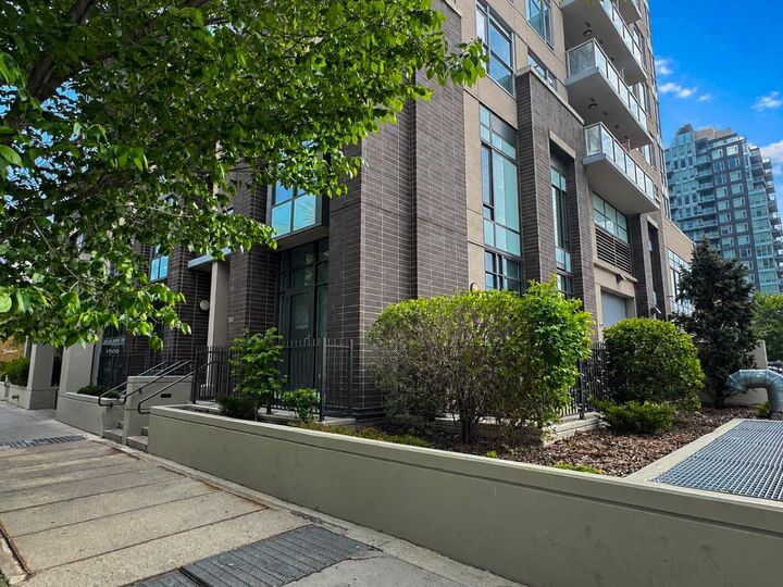 Property Photo:  1500 7 Street SW 103  AB T2R 1A7 