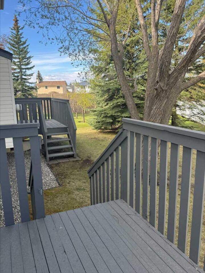 Photo de la propriété: 402 Citadel Heights NW AB T3G 4A1