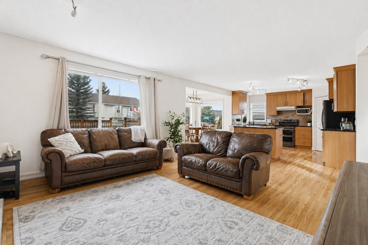 Property Photo:  412 Sheep River Point  AB T1S 1S3 