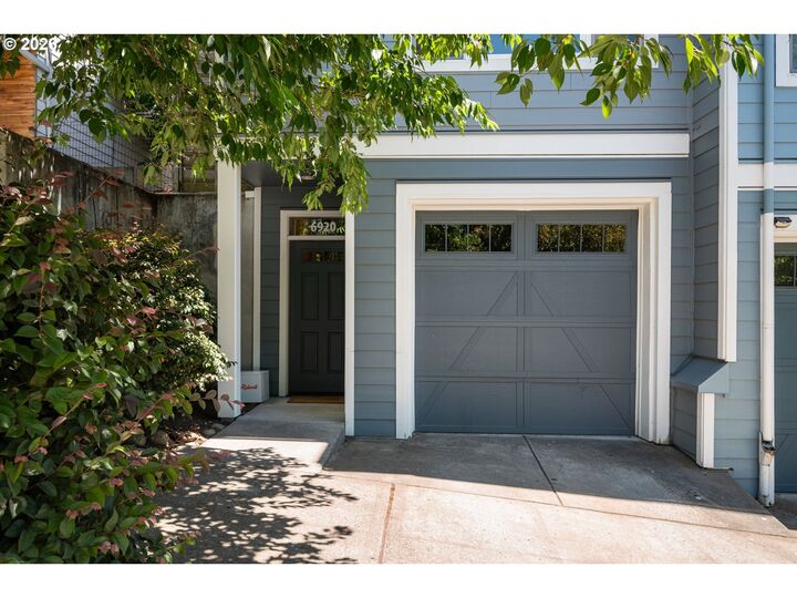 Property Photo: 6920 N Charleston Ave OR 97203