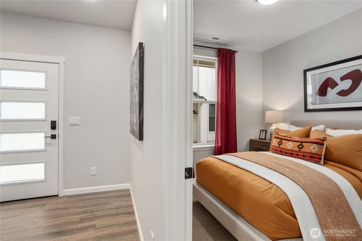 Property Photo: 12091 127th Avenue Ct E WA 98374