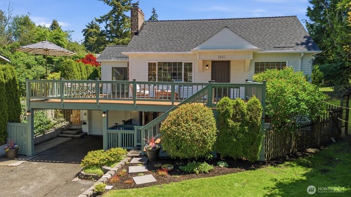 Property Photo: 1051 2nd Avenue S WA 98020