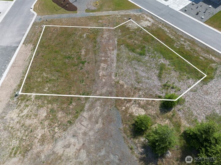 Property Photo:  1412  Discovery Loop  WA 98363 