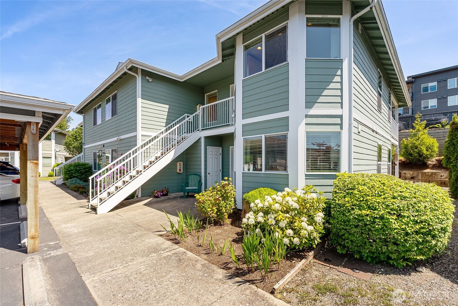 Property Photo:  246  Prince Avenue 202  WA 98226 
