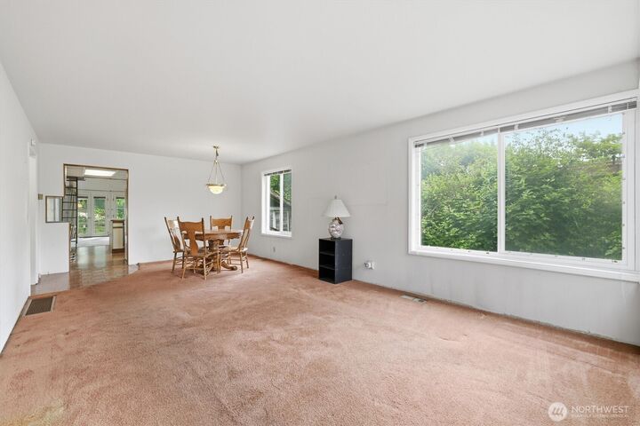 Property Photo: 824 S 146th Street WA 98168