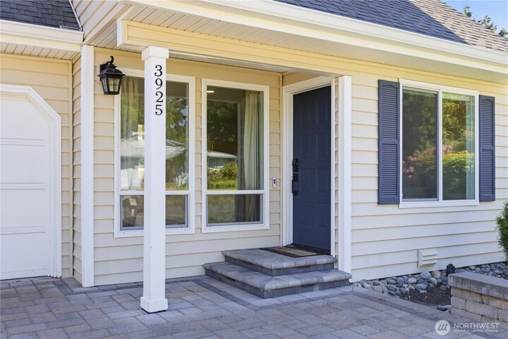 Property Photo:  3925 N Visscher Street  WA 98407 