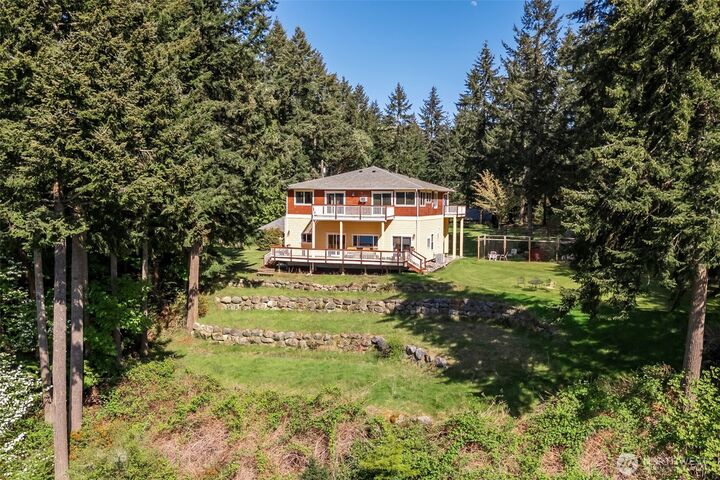 Property Photo: 28525 143rd Avenue SW WA 98070