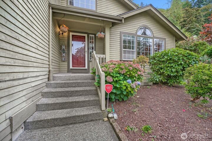 Property Photo:  15827 SE 156th Court  WA 98058 