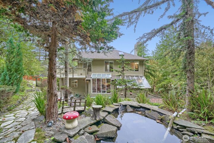 Property Photo: 15827 SE 156th Court WA 98058