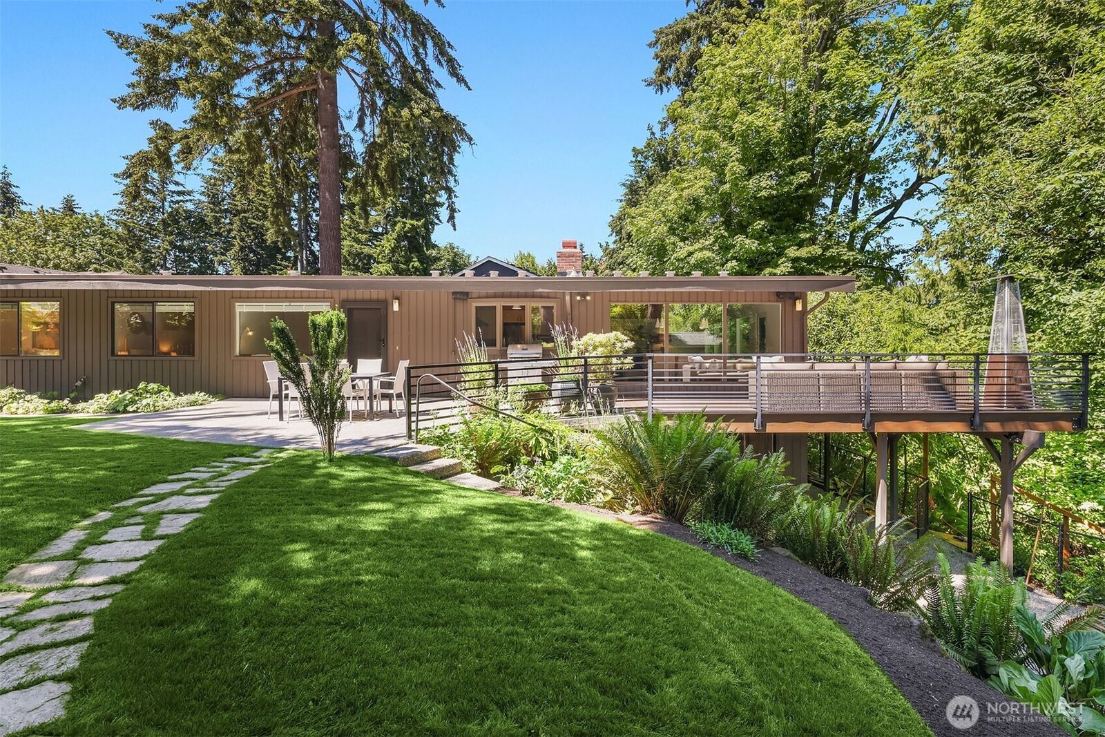Property Photo:  3600  86th Avenue SE  WA 98040 