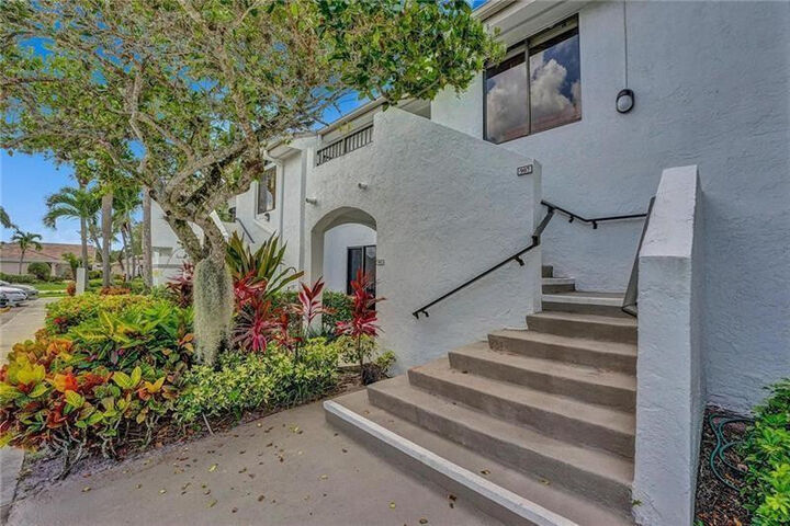 Property Photo:  7533 Glendevon Lane 907  FL 33446 
