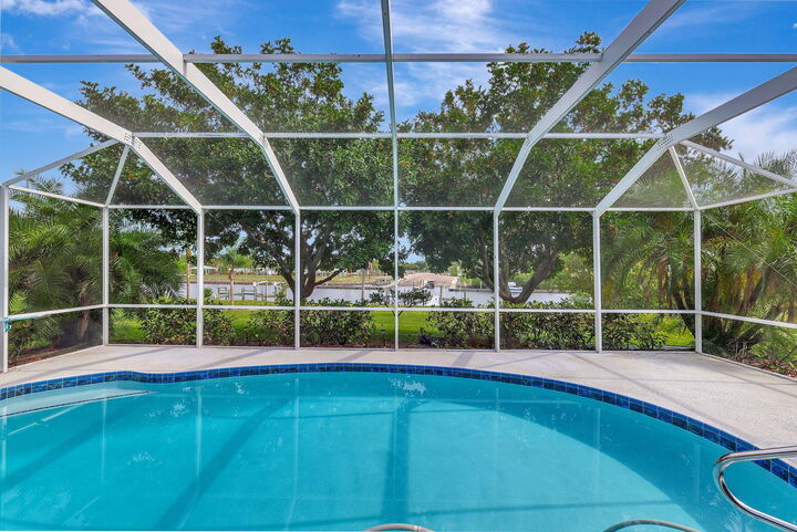 Property Photo: 2704 SE Eagle Drive FL 34984