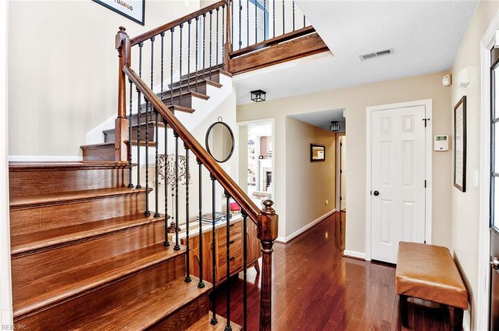 Property Photo:  4 Mullins Ct  VA 23666 