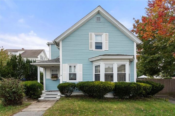 Property Photo:  14 North Street  RI 02915 